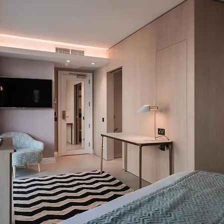 123 Mainstreet Boutique Hotel