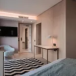 123 Mainstreet Boutique מלון