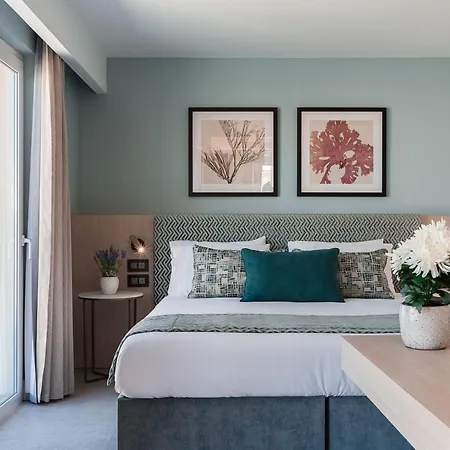 123 Mainstreet Boutique