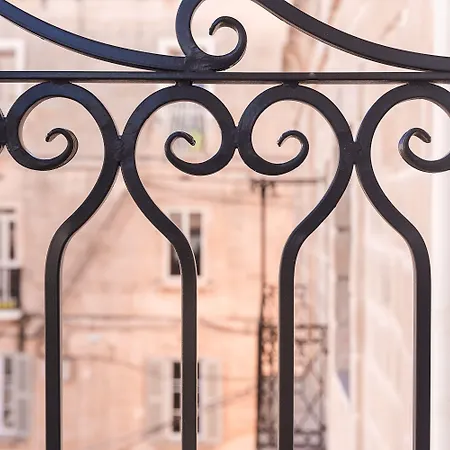 123 Mainstreet Boutique Отель