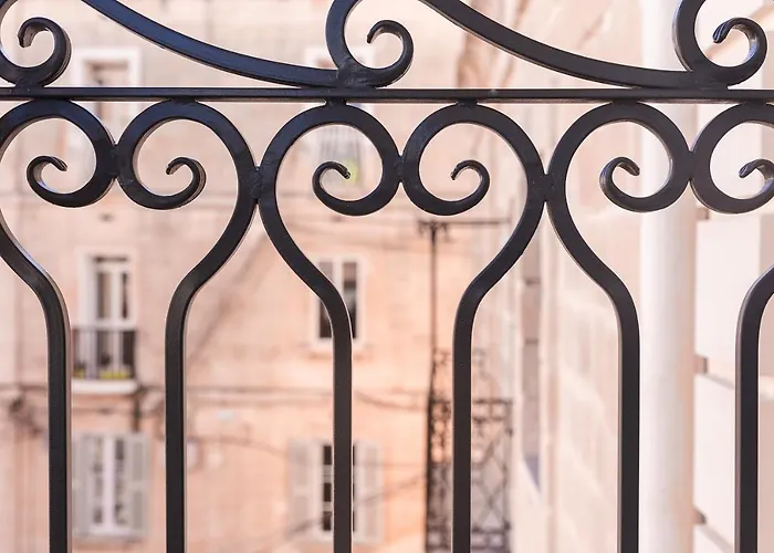 123 Mainstreet Boutique St. Julian's